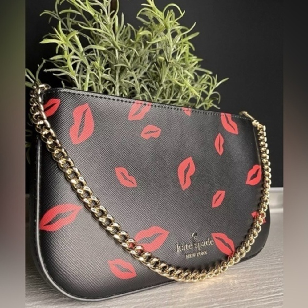 Kate Spade New York Madison Lip Print Pochette Saffiano Leather NWT